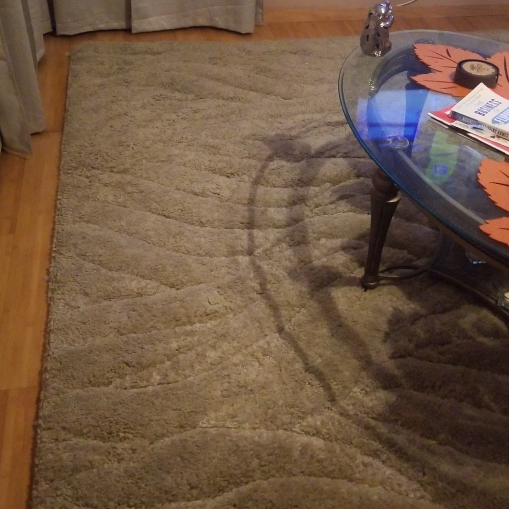 Throw rug - Picture 4 of 4
